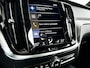 Volvo V60 T6 Plug-in hybrid AWD Plus Dark | Panoramadak | Parkeercamera | Stoel- en Stuurverwarming | Trekhaak
