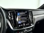 Volvo V60 T6 Plug-in hybrid AWD Plus Dark | Panoramadak | Parkeercamera | Stoel- en Stuurverwarming | Trekhaak