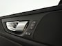Volvo V60 T6 Plug-in hybrid AWD Plus Dark | Panoramadak | Parkeercamera | Stoel- en Stuurverwarming | Trekhaak