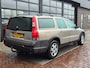 Volvo V70 XC70 2.4 D5 AWD Geartronic Titanium | Autom | Leer | Clima |