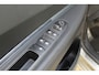 Peugeot 3008 1.2-130pk Turbo Allure. Nette, complete en goed onderhouden hoogzitter ! Autm. airco dual, xenon verl., panoramadak, metallic lak, trekhaak, LM wielen, navigatie, head-up display, r/cd i.c.m. JBL-soundsyst., cruise cntrl, bluetooth tel. voorb.