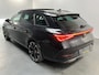 CUPRA Leon Sportstourer 1.4 e-Hybrid VZ Performance / AUTOMAAT/ 245 PK/ PANO/ PARK.SENSOR.V+A/ CAMERA/ STUUR+STOELVERWARM./ MEMORY SEAT/ FULL LINK/ ACC/ DCC/ DODEHOEK/ ELEK.ACHTERKLEP/ KEYLESS/ DIGITAL DASH/ NAVI/ DAB/ CLIMA/ LED