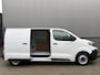 Opel Vivaro-e Electric GB EV 75 kWh 136pk L2 I SOH 98% | Airconditioning | Bijrijdersbank | Onboard lader 11Kw - 3 fase | Geïsoleerde comfort scheidingswand | Surround View pakket