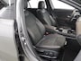 Mercedes-Benz A-klasse 180 Business Solution AMG | Night | Parkassistent | Sportstoelen | Stoelverwarming | Apple carplay |