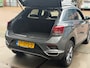Volkswagen T-Roc 1.5 TSI Sport/ 1e EIG/ nap/ dealeronderhouden/ 1jaar apk/ R Line/ volle opties.