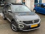 Volkswagen T-Roc 1.5 TSI Sport/ 1e EIG/ nap/ dealeronderhouden/ 1jaar apk/ R Line/ volle opties.
