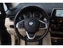BMW 2-Serie Active Tourer 218i Executive/ Leder/ 16'' LMV/ Navi/ Clima/ Cruise/ Elek. pakket/ Isofix/ Bluetooth/ Armsteun/ Multi. LEDER. Stuur/ Mistl./ PDC/ Extra getint glas.