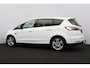 Ford S-Max 1.5 ST-Line/ Trekhaak/ 7-Persoons/ LED Koplampen/ Camera/ Apple Carplay/ Voorruitverw./ Stoelverw./ Keyless/ 18'' LMV/ Extra getint glas/ PDC V+A/ Bluetooth/ Multi. LEDER. Stuur/ Chroom/ Dakrails.