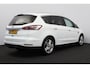 Ford S-Max 1.5 ST-Line/ Trekhaak/ 7-Persoons/ LED Koplampen/ Camera/ Apple Carplay/ Voorruitverw./ Stoelverw./ Keyless/ 18'' LMV/ Extra getint glas/ PDC V+A/ Bluetooth/ Multi. LEDER. Stuur/ Chroom/ Dakrails.