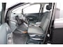 Ford C-Max 1.0 Edition Plus/ D-Riem verv: 150.000 KM!/ Trekhaak/ 17'' LMV/ Sony Audio/ Voorruitverw./ Navi/ Clima/ Cruise/ Elek. pakket/ Isofix/ Bluetooth/ Armsteun/ Multi. LEDER. Stuur/ Mistl./ PDC V+A/ Chroom.