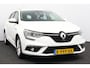 Renault Megane Estate 1.3 TCe Limited/ Apple + Android/ 16'' LMV/ Lane-Assist./ Grootlicht Assist./ Stoelverw./ Navi/ Clima/ Cruise/ Elek. pakket/ Isofix/ Bluetooth/ Armsteun/ Multi. LEDER. Stuur/ Mistl./ PDC/ Chroom.