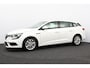 Renault Megane Estate 1.3 TCe Limited/ Apple + Android/ 16'' LMV/ Lane-Assist./ Grootlicht Assist./ Stoelverw./ Navi/ Clima/ Cruise/ Elek. pakket/ Isofix/ Bluetooth/ Armsteun/ Multi. LEDER. Stuur/ Mistl./ PDC/ Chroom.