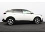 Peugeot 3008 1.2 PureTech Crossway/ D-Riem verv: 92.000 KM!/ Panorama-Dak/ Virtual Dashb./ 18'' LMV/ Half-Leder - Alcantara/ Keyless/ PDC V+A/ Camera/ Apple + Android/ Extra getint glas/ DAB+/ Dakrails/ Chroom/ Bluetooth.