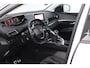 Peugeot 3008 1.2 PureTech Crossway/ D-Riem verv: 92.000 KM!/ Panorama-Dak/ Virtual Dashb./ 18'' LMV/ Half-Leder - Alcantara/ Keyless/ PDC V+A/ Camera/ Apple + Android/ Extra getint glas/ DAB+/ Dakrails/ Chroom/ Bluetooth.