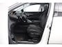 Peugeot 3008 1.2 PureTech Crossway/ D-Riem verv: 92.000 KM!/ Panorama-Dak/ Virtual Dashb./ 18'' LMV/ Half-Leder - Alcantara/ Keyless/ PDC V+A/ Camera/ Apple + Android/ Extra getint glas/ DAB+/ Dakrails/ Chroom/ Bluetooth.
