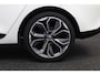 Renault Clio Estate 0.9 TCe Expression/ 17'' LMV/ DAB+/ Navi/ Airco/ Cruise/ Elek. pakket/ Isofix/ Bluetooth/ AUX & USB/ Multi. Stuur/ Getint glas/ Dakrails.