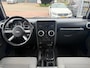 Jeep Wrangler Unlimited 3.8 Sahara - Afneembaar Dak - Centrale vergrendeling - Elektrische ramen