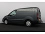 Peugeot Partner 122 1.6 BlueHDi 100 L2 Premium Pack S&S/ Zij-Schuifdeur rechts/ AUTOMAAT!/ Trekhaak/ Camera/ 3-Zitplaatsen voor/ Airco/ Cruise/ Elek. pakket/ LEDER. Stuur/ Mistl./ PDC/ Extra getint glas/ LED Dagrijverl.