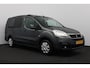 Peugeot Partner 122 1.6 BlueHDi 100 L2 Premium Pack S&S/ Zij-Schuifdeur rechts/ AUTOMAAT!/ Trekhaak/ Camera/ 3-Zitplaatsen voor/ Airco/ Cruise/ Elek. pakket/ LEDER. Stuur/ Mistl./ PDC/ Extra getint glas/ LED Dagrijverl.