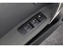 Nissan Qashqai+2 1.6 Connect Edition/ 7-Persoons!/ Trekhaak/ 18'' LMV/ Panorama-Dak/ Bluetooth/ Camera/ Navi/ Clima/ Cruise/ Armsteun/ Multi. LEDER. Stuur/ Mistl./ Chroom/ Dakrails/ Extra getint glas.