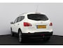Nissan Qashqai+2 1.6 Connect Edition/ 7-Persoons!/ Trekhaak/ 18'' LMV/ Panorama-Dak/ Bluetooth/ Camera/ Navi/ Clima/ Cruise/ Armsteun/ Multi. LEDER. Stuur/ Mistl./ Chroom/ Dakrails/ Extra getint glas.