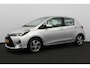 Toyota Yaris 1.5 Hybrid Lease/ AUTOMAAT!/ Trekhaak/ 15'' LMV/ Keyless-GO/ Camera/ Navi/ Clima/ Cruise/ Elek. pakket/ Isofix/ Bluetooth/ Multi. LEDER. Stuur/ Mistl./ LED Dagrijverl.