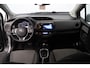 Toyota Yaris 1.5 Hybrid Lease/ AUTOMAAT!/ Trekhaak/ 15'' LMV/ Keyless-GO/ Camera/ Navi/ Clima/ Cruise/ Elek. pakket/ Isofix/ Bluetooth/ Multi. LEDER. Stuur/ Mistl./ LED Dagrijverl.