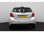 Toyota Yaris 1.5 Hybrid Lease/ AUTOMAAT!/ Trekhaak/ 15'' LMV/ Keyless-GO/ Camera/ Navi/ Clima/ Cruise/ Elek. pakket/ Isofix/ Bluetooth/ Multi. LEDER. Stuur/ Mistl./ LED Dagrijverl.