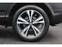 Nissan Qashqai 1.2 N-Connecta/ Panorama-Dak/ 18'' LMV/ Extra getint glas/ Keyless/ Camera/ DAB+/ Navi/ Clima/ Cruise/ Elek. pakket/ Isofix/ Bluetooht/ Armsteun/ Multi. LEDER. Stuur/ PDC V+A/ Dakrails.