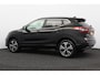 Nissan Qashqai 1.2 N-Connecta/ Panorama-Dak/ 18'' LMV/ Extra getint glas/ Keyless/ Camera/ DAB+/ Navi/ Clima/ Cruise/ Elek. pakket/ Isofix/ Bluetooht/ Armsteun/ Multi. LEDER. Stuur/ PDC V+A/ Dakrails.