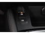 Nissan Qashqai 1.2 N-Connecta/ Panorama-Dak/ 18'' LMV/ Extra getint glas/ Keyless/ Camera/ DAB+/ Navi/ Clima/ Cruise/ Elek. pakket/ Isofix/ Bluetooht/ Armsteun/ Multi. LEDER. Stuur/ PDC V+A/ Dakrails.