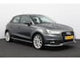 Audi A1 Sportback 1.0 TFSI S-Line/ Half-Leder/ LED Koplampen/ Zwarte-Hemel/ 17'' LMV/ Navi/ Airco/ Cruise/ Elek. pakket/ Isofix/ Bluetooth/ Multi. Sportstuur/ Mistl./ LED Dagrijverl.