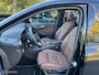 Mercedes-Benz B-klasse 180 Business Solution AMG Upgrade Edition Panoramadak, Trekhaak, Sfeerverlichting
