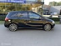 Mercedes-Benz B-klasse 180 Business Solution AMG Upgrade Edition Panoramadak, Trekhaak, Sfeerverlichting