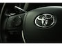 Toyota RAV4 2.5 Hybrid AWD Style | Trekhaak | 1.650kg trekgewicht | Half lederen interieur | Buitenspiegels electrisch inklapbaar | Dealer onderhouden |