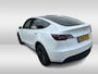 Tesla Model Y Long Range AWD 75 kWh / Autopilot / Panoramadak / Camera / 20'' / Keyless / Leder / Dodehoek / Navigatie / Stoelverwarming
