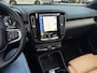 Volvo XC40 2.0 T4 Inscription / Trekhaak / Panoramadak / Camera / Leder / 18'' / Elektr. Stoelen / CarPlay / Stoelverwarming / Dodehoek / ACC