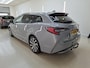 Toyota Corolla Touring Sports 1.8 Hybrid Dynamic+Led+Half-leder+Apple-carplay+trekhaak+Vitrual+camera = NARDO-GREY !!