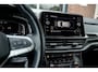 Volkswagen T-Roc 1.5 TSI R-Line DSG | Black Style | ACC | ErgoActive Massage | IQ.Drive | Navigatie | 18' Inch |