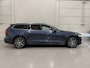 Volvo V60 T6 Recharge AWD PANO/TREKHAAK/HEAD-UP/H&K/360CAMERA/MEMORY/KEYLESS/LED/ACC/PILOT-ASSIST/CARPLAY/CRYSTAL-POOK/DONKERE-HEMEL/VOLLEDIG VOLVO DEALER HISTORIE