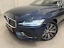 Volvo V60 T6 Recharge AWD PANO/TREKHAAK/HEAD-UP/H&K/360CAMERA/MEMORY/KEYLESS/LED/ACC/PILOT-ASSIST/CARPLAY/CRYSTAL-POOK/DONKERE-HEMEL/VOLLEDIG VOLVO DEALER HISTORIE