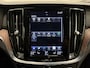Volvo V60 T6 Recharge AWD PANO/TREKHAAK/HEAD-UP/H&K/360CAMERA/MEMORY/KEYLESS/LED/ACC/PILOT-ASSIST/CARPLAY/CRYSTAL-POOK/DONKERE-HEMEL/VOLLEDIG VOLVO DEALER HISTORIE