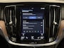 Volvo V60 T6 Recharge AWD PANO/TREKHAAK/HEAD-UP/H&K/360CAMERA/MEMORY/KEYLESS/LED/ACC/PILOT-ASSIST/CARPLAY/CRYSTAL-POOK/DONKERE-HEMEL/VOLLEDIG VOLVO DEALER HISTORIE