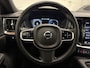 Volvo V60 T6 Recharge AWD PANO/TREKHAAK/HEAD-UP/H&K/360CAMERA/MEMORY/KEYLESS/LED/ACC/PILOT-ASSIST/CARPLAY/CRYSTAL-POOK/DONKERE-HEMEL/VOLLEDIG VOLVO DEALER HISTORIE