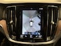 Volvo V60 T6 Recharge AWD PANO/TREKHAAK/HEAD-UP/H&K/360CAMERA/MEMORY/KEYLESS/LED/ACC/PILOT-ASSIST/CARPLAY/CRYSTAL-POOK/DONKERE-HEMEL/VOLLEDIG VOLVO DEALER HISTORIE