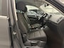 Volkswagen Tiguan 1.4 TSI 150PK Sport&Style aut. TREKHAAK/NAVI GROOT/17"LMV/CRUISE/BLUETOOTH/MF-STUUR/PRIVACY GLASS/DAKRAILS/URANOGRAU/NET OH BEURT GEHAD,INCL NW. BANDEN EN NW. APK