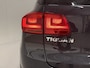 Volkswagen Tiguan 1.4 TSI 150PK Sport&Style aut. TREKHAAK/NAVI GROOT/17"LMV/CRUISE/BLUETOOTH/MF-STUUR/PRIVACY GLASS/DAKRAILS/URANOGRAU/NET OH BEURT GEHAD,INCL NW. BANDEN EN NW. APK