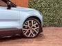 Volvo EX30 Twin Motor Performance Ultra 69 kWh | Uniek! | Volvo Flash Green/Zwart | Bodykit rondom | Heico verlaging set | Heico verbreding set | Dakspoiler | Black Pack: zwart logo | 360° 3D Camera | Stoel en Stuurwielverwarming | Panoramadak | Harman Kardon | 20 inch | Elektrische voorstoelen | Adaptieve Cruise Control | Pilot Assist | BLIS Dode Hoek Detectie | Keyless Drive | Parkeersensoren voor+achter | Privacy Glass | Google Infotainment | Elektrisch bedienbare achterklep | Electronic Climate Control 2-Zone | Tailored Wool Blend bekleding | Warmtepomp | Apple Carplay | Volvo On Call met mobiele App functie | Onyx Black Metallic met unieke speciaal voor Broekhuis gemaakte Flash Green wrap | Flash Green verwijst naar de vroegere 'R' modellen kleur van Volvo |