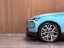 Volvo EX30 Twin Motor Performance Ultra 69 kWh | Uniek! | Volvo Flash Green/Zwart | Bodykit rondom | Heico verlaging set | Heico verbreding set | Dakspoiler | Black Pack: zwart logo | 360° 3D Camera | Stoel en Stuurwielverwarming | Panoramadak | Harman Kardon | 20 inch | Elektrische voorstoelen | Adaptieve Cruise Control | Pilot Assist | BLIS Dode Hoek Detectie | Keyless Drive | Parkeersensoren voor+achter | Privacy Glass | Google Infotainment | Elektrisch bedienbare achterklep | Electronic Climate Control 2-Zone | Tailored Wool Blend bekleding | Warmtepomp | Apple Carplay | Volvo On Call met mobiele App functie | Onyx Black Metallic met unieke speciaal voor Broekhuis gemaakte Flash Green wrap | Flash Green verwijst naar de vroegere 'R' modellen kleur van Volvo |