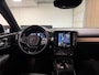 Volvo XC40 T5 Recharge Plus Dark | Trekhaak | Harman Kardon | Parkeercamera | All Season banden | Adaptieve Cruise Control | Pilot Assist | BLIS Dode Hoek Detectie | Bestuurdersstoel elektrisch geheugen | Stoel en Stuurwielverwarming | Privacy Glass | 19 Inch | Passagiersstoel elektrisch | Zitting verlenging voorstoelen | Keyless Drive | Parkeersensoren voor+achter | Privacy Glass | Elektrisch bedienbare achterklep | Climate Control L+R | DAB Radio | Apple Carplay/Android Auto | Volvo On Call met mobiele App functie | Onyx Black Metallic |